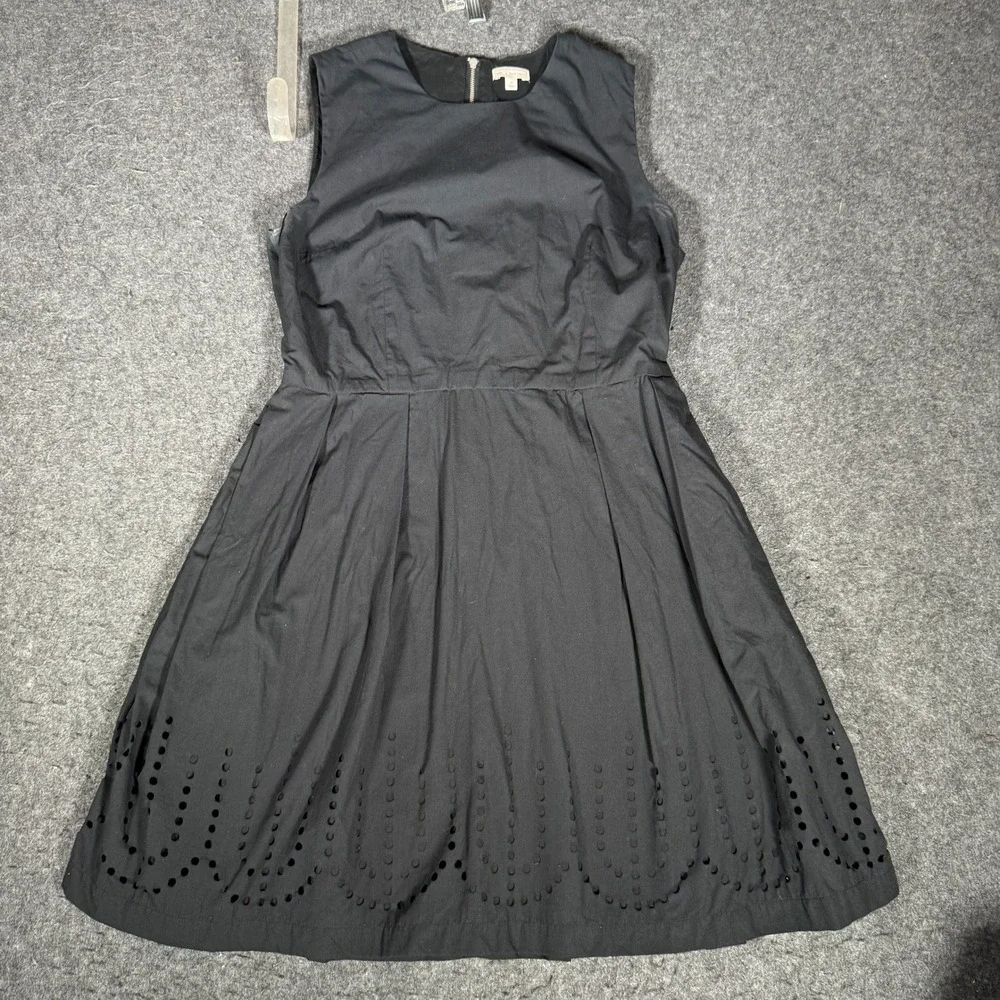 Gap Womens Black Eyelet Scalloped Hem Fit Flare Dress Pockets 227521‎ Size 12